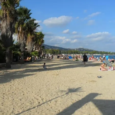 300 M De La Plage, Piscine Clim, Wifi Villa