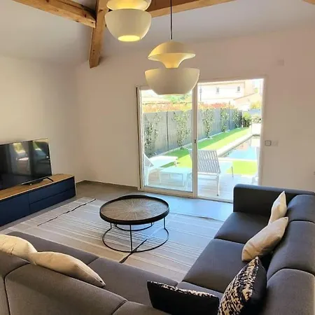 300 M De La Plage, Piscine Clim, Wifi Villa